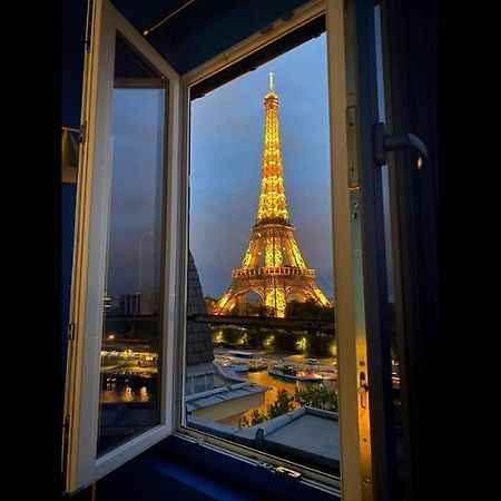 Appartement Eiffel Tower Romantic View à Paris Extérieur photo
